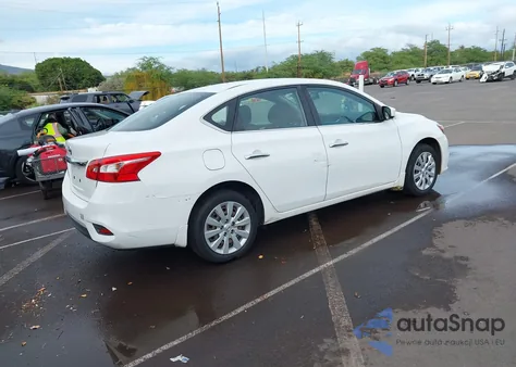 2017 Nissan Sentra S z USA, uszkodzony, nr VIN 3N1AB7AP9HY384240